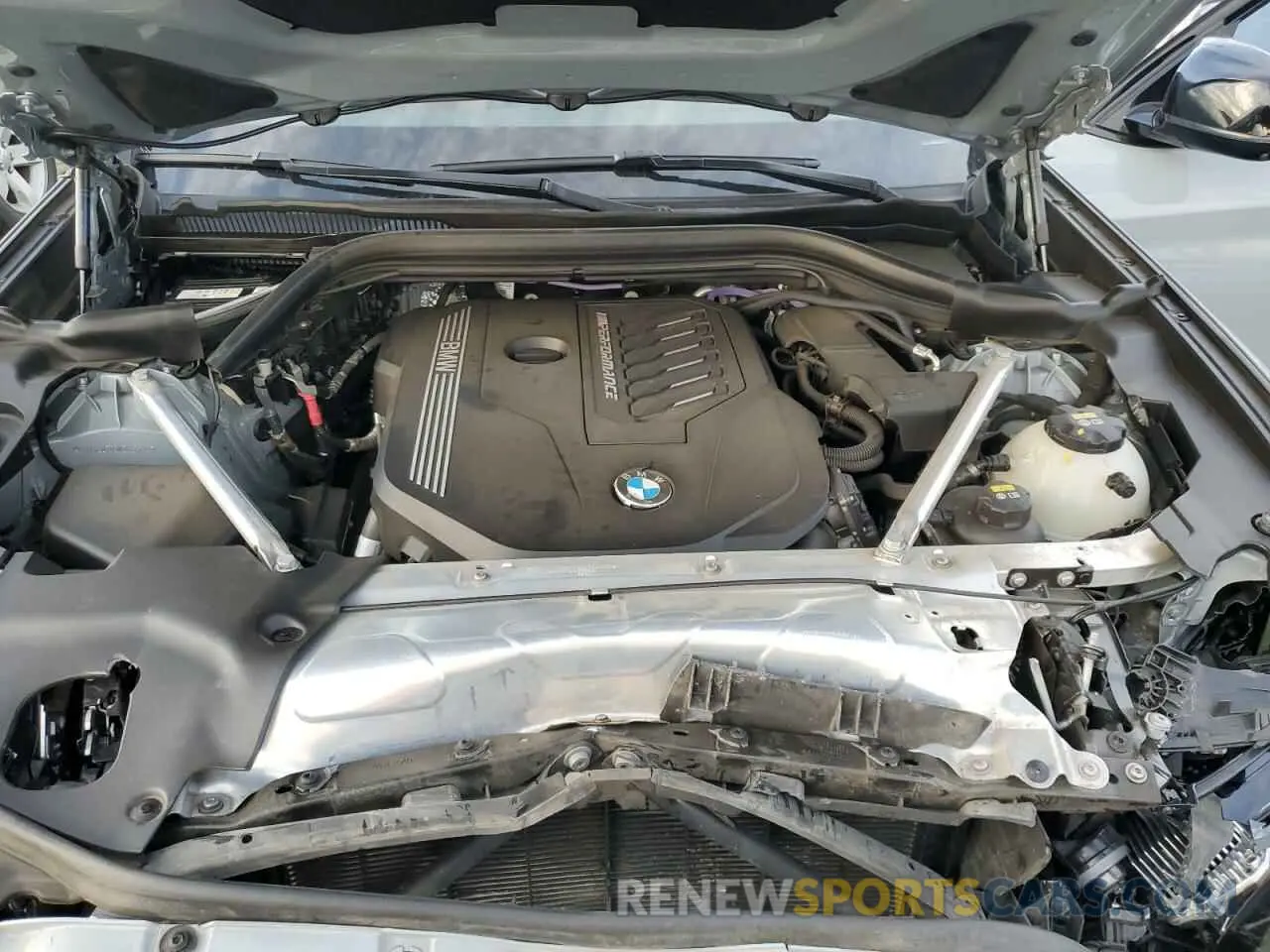 11 Photograph of a damaged car 5UX43DT09N9L67136 BMW X4 2022