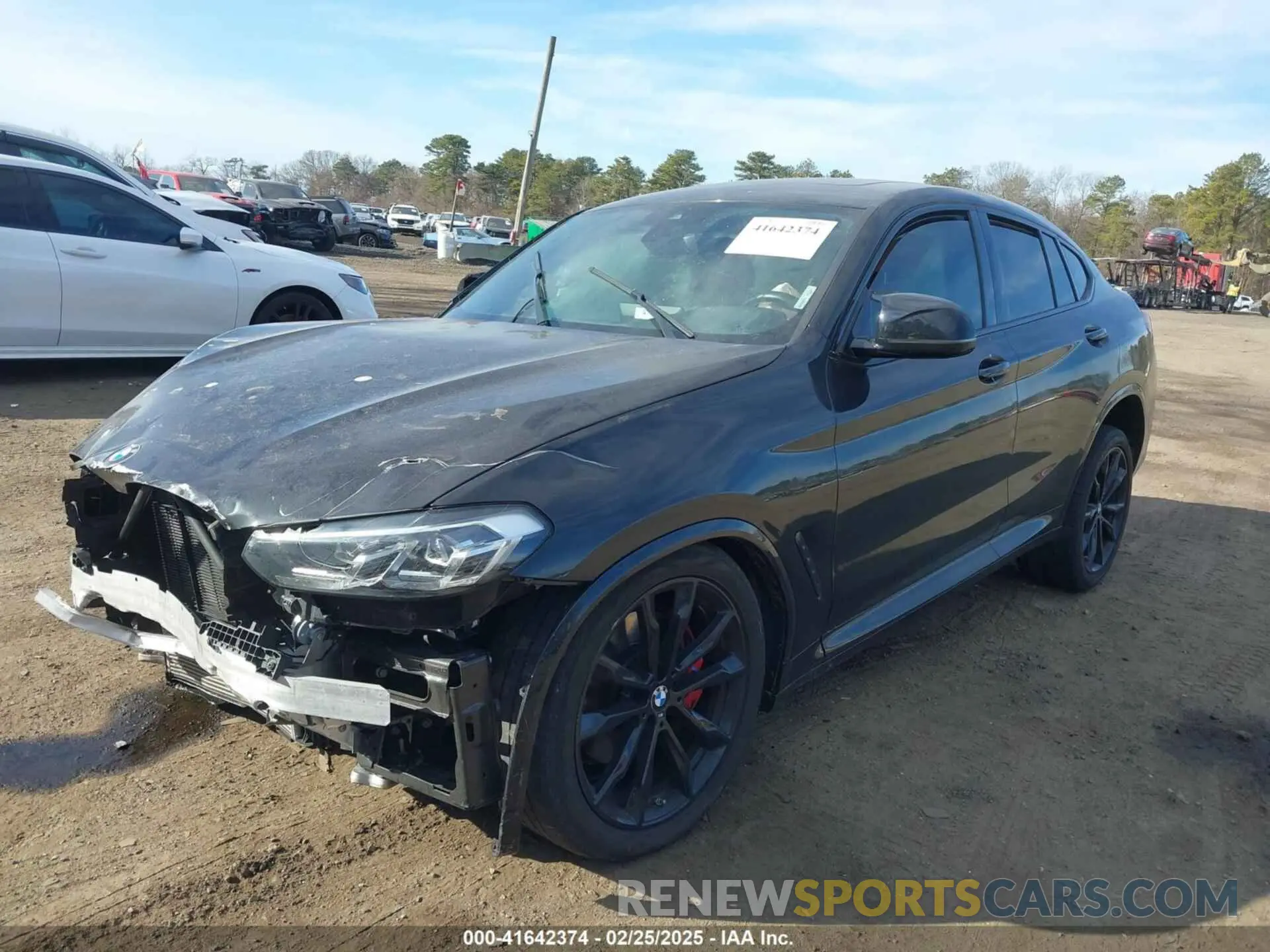 2 Photograph of a damaged car 5UX43DT0XN9L33898 BMW X4 2022