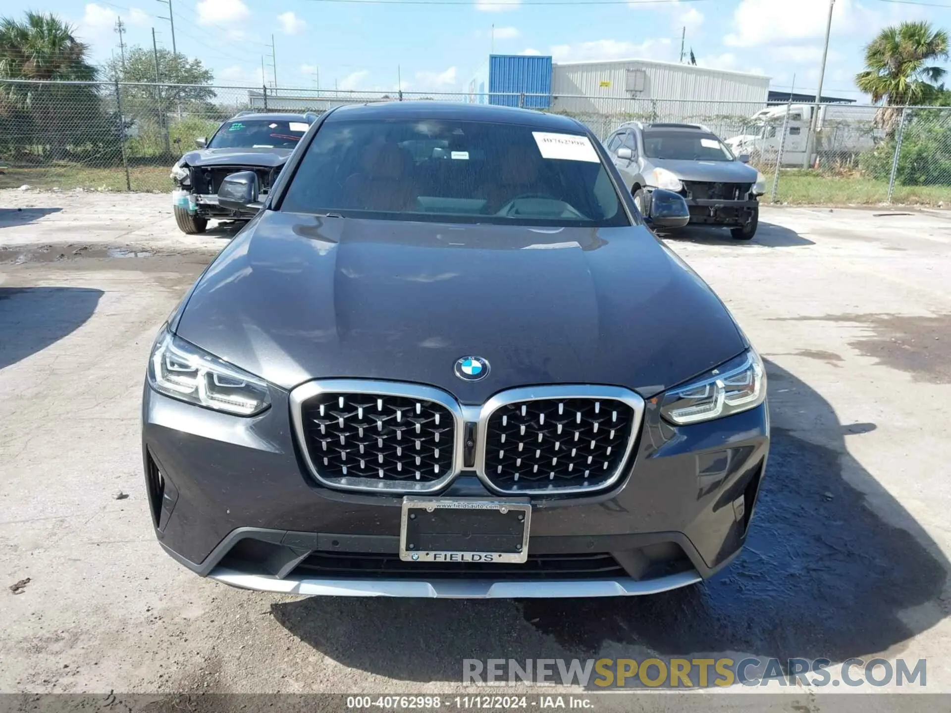 12 Photograph of a damaged car 5UX33DT00P9S00100 BMW X4 2023