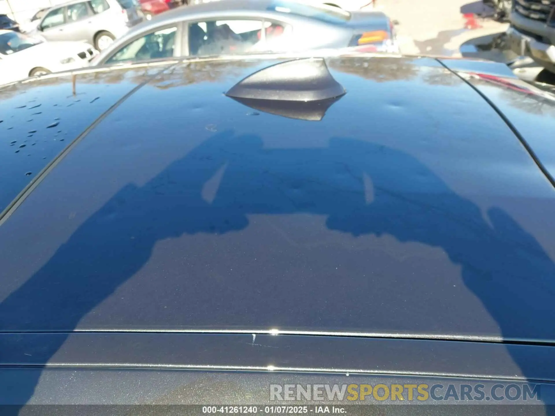 19 Photograph of a damaged car 5UX33DT00P9S99937 BMW X4 2023