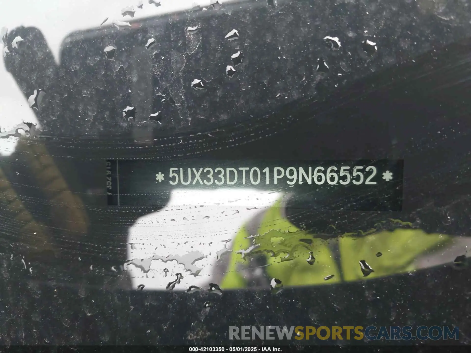 9 Photograph of a damaged car 5UX33DT01P9N66552 BMW X4 2023