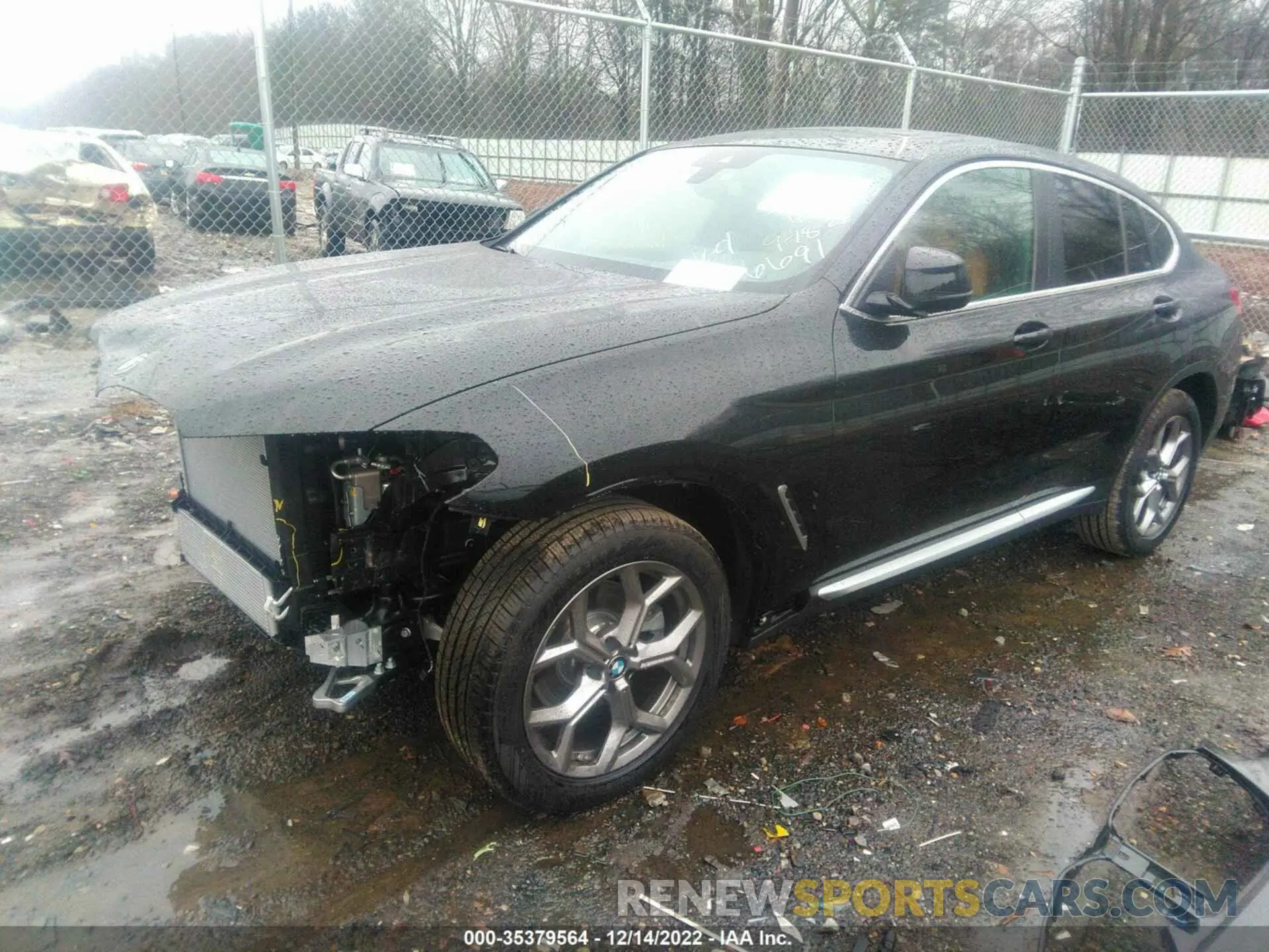2 Photograph of a damaged car 5UX33DT04P9N66691 BMW X4 2023
