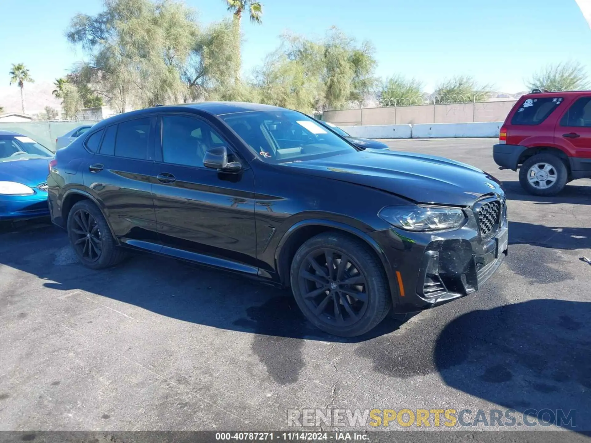 1 Photograph of a damaged car 5UX33DT09P9S63695 BMW X4 2023
