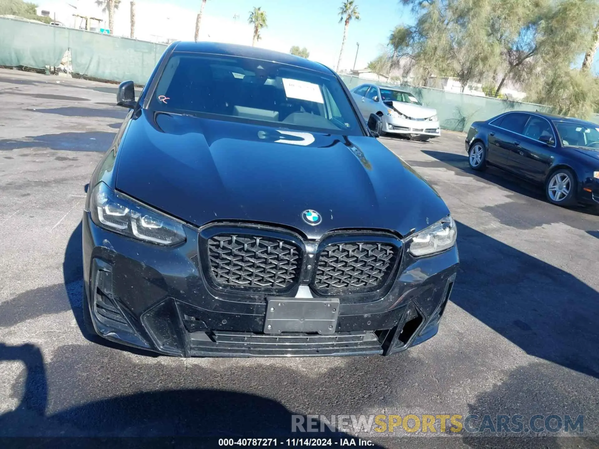 12 Photograph of a damaged car 5UX33DT09P9S63695 BMW X4 2023