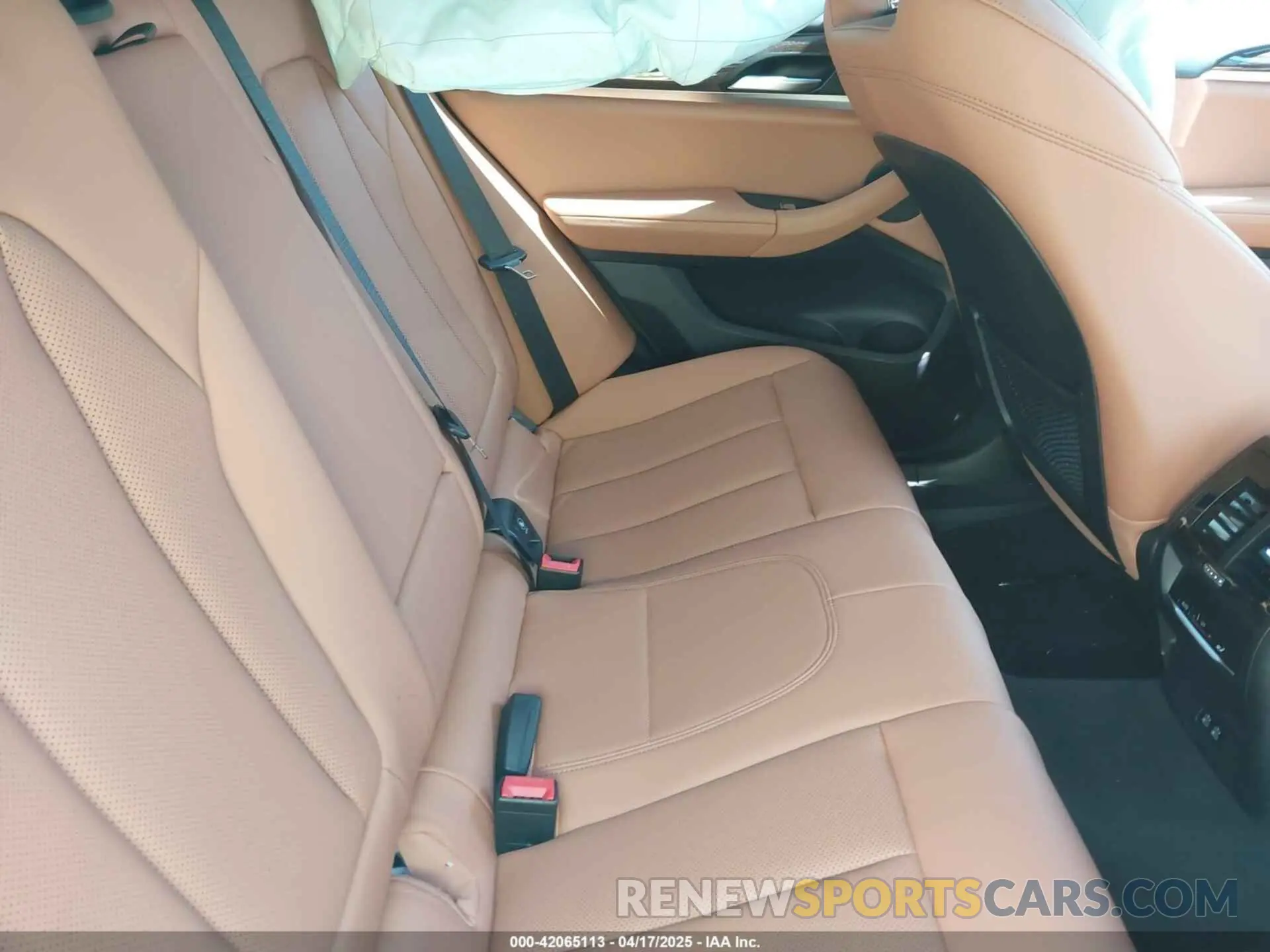 8 Photograph of a damaged car 5UX33DT0XP9R92675 BMW X4 2023