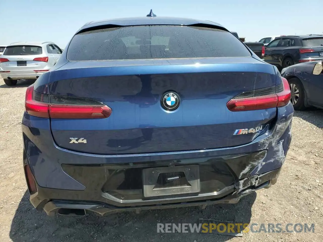 6 Photograph of a damaged car 5UX43DT00P9P32175 BMW X4 2023
