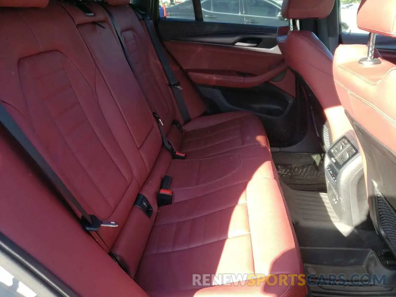 11 Photograph of a damaged car 5UX43DT00P9R86047 BMW X4 2023