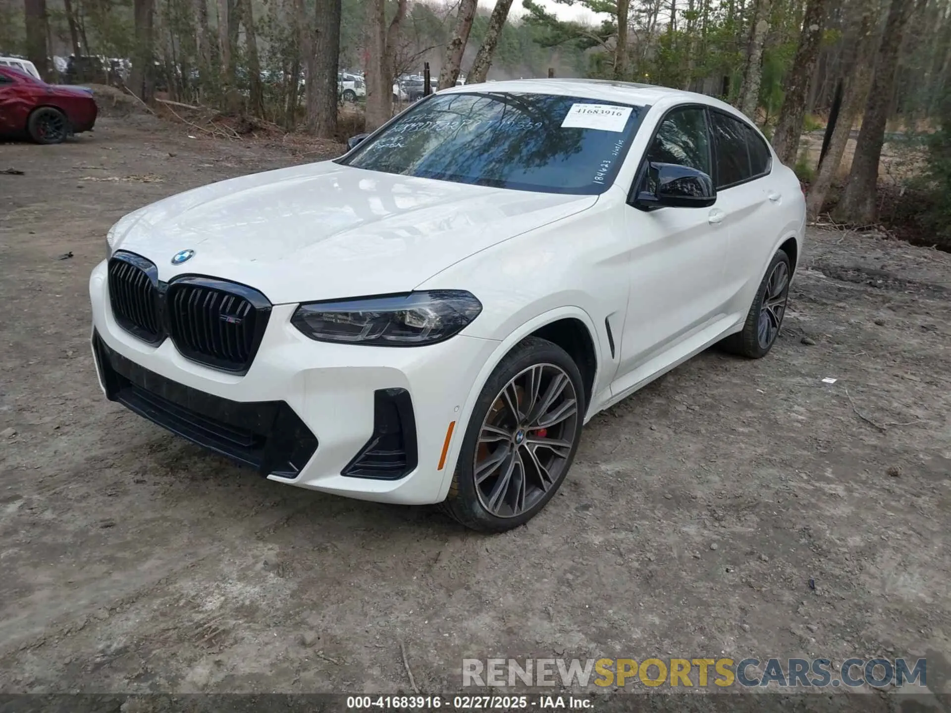 2 Photograph of a damaged car 5UX43DT02P9T17357 BMW X4 2023