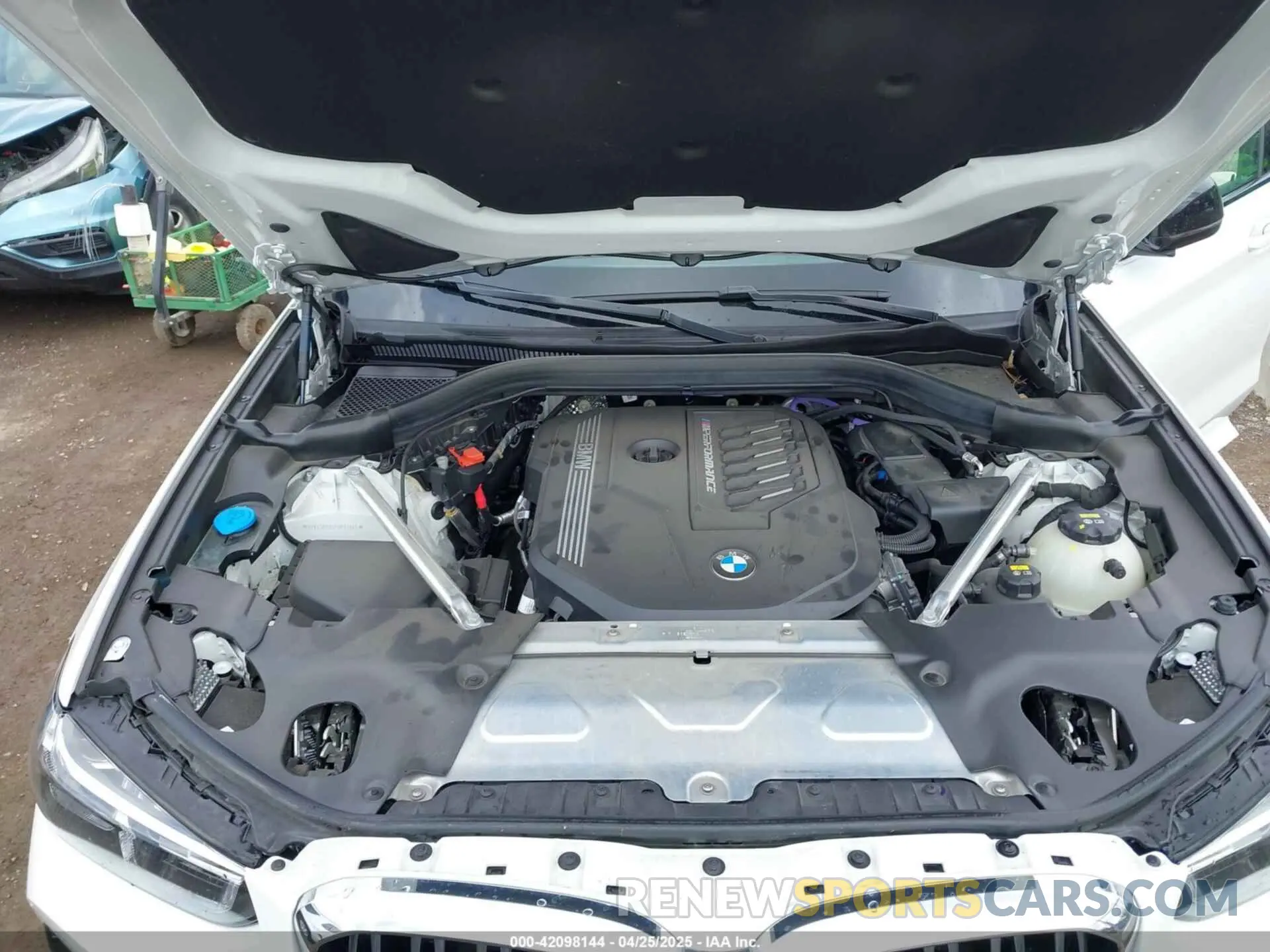 10 Photograph of a damaged car 5UX43DT03P9P97845 BMW X4 2023