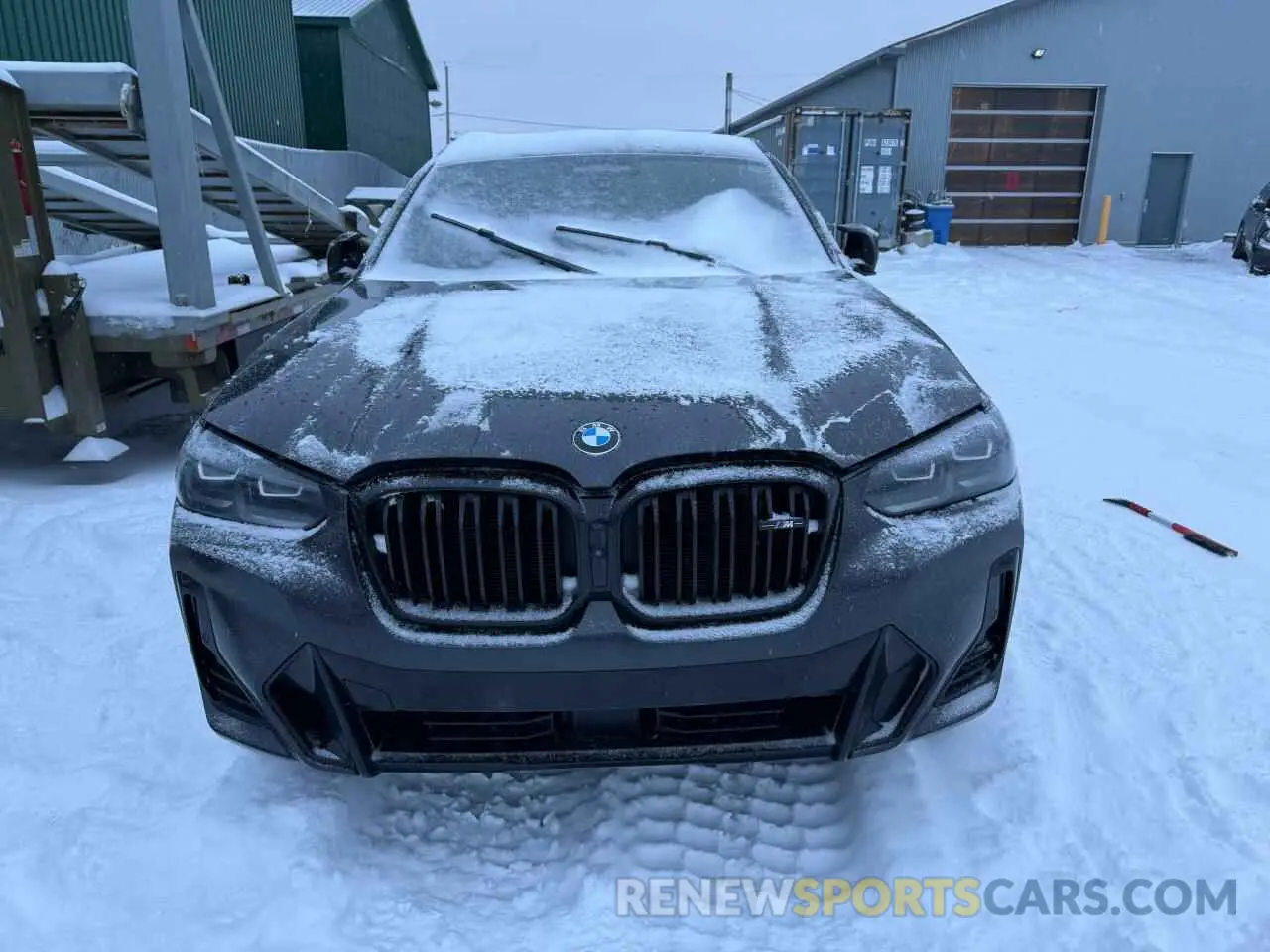 5 Photograph of a damaged car 5UX43DT03P9S61199 BMW X4 2023