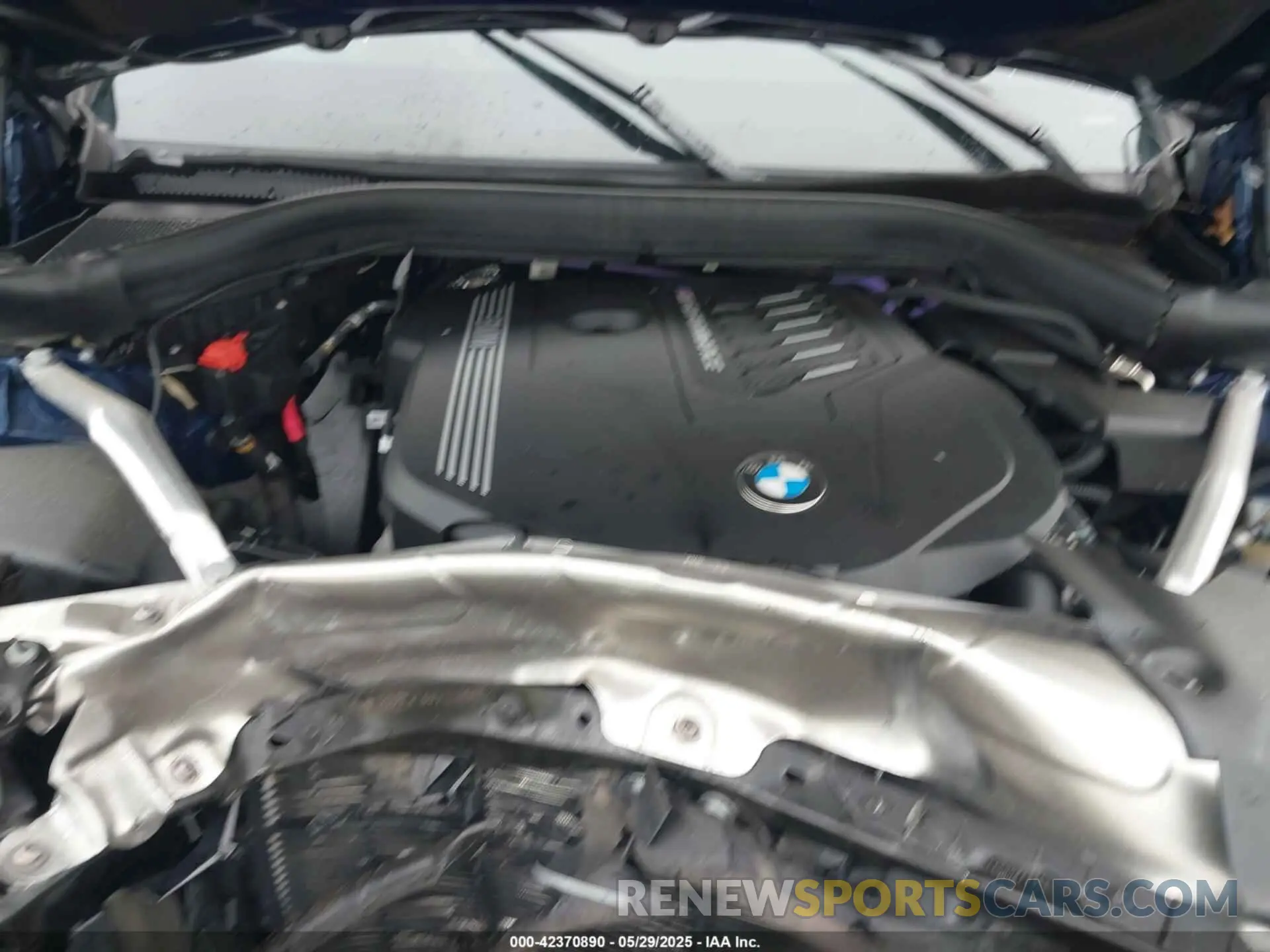 10 Photograph of a damaged car 5UX43DT04P9P31854 BMW X4 2023