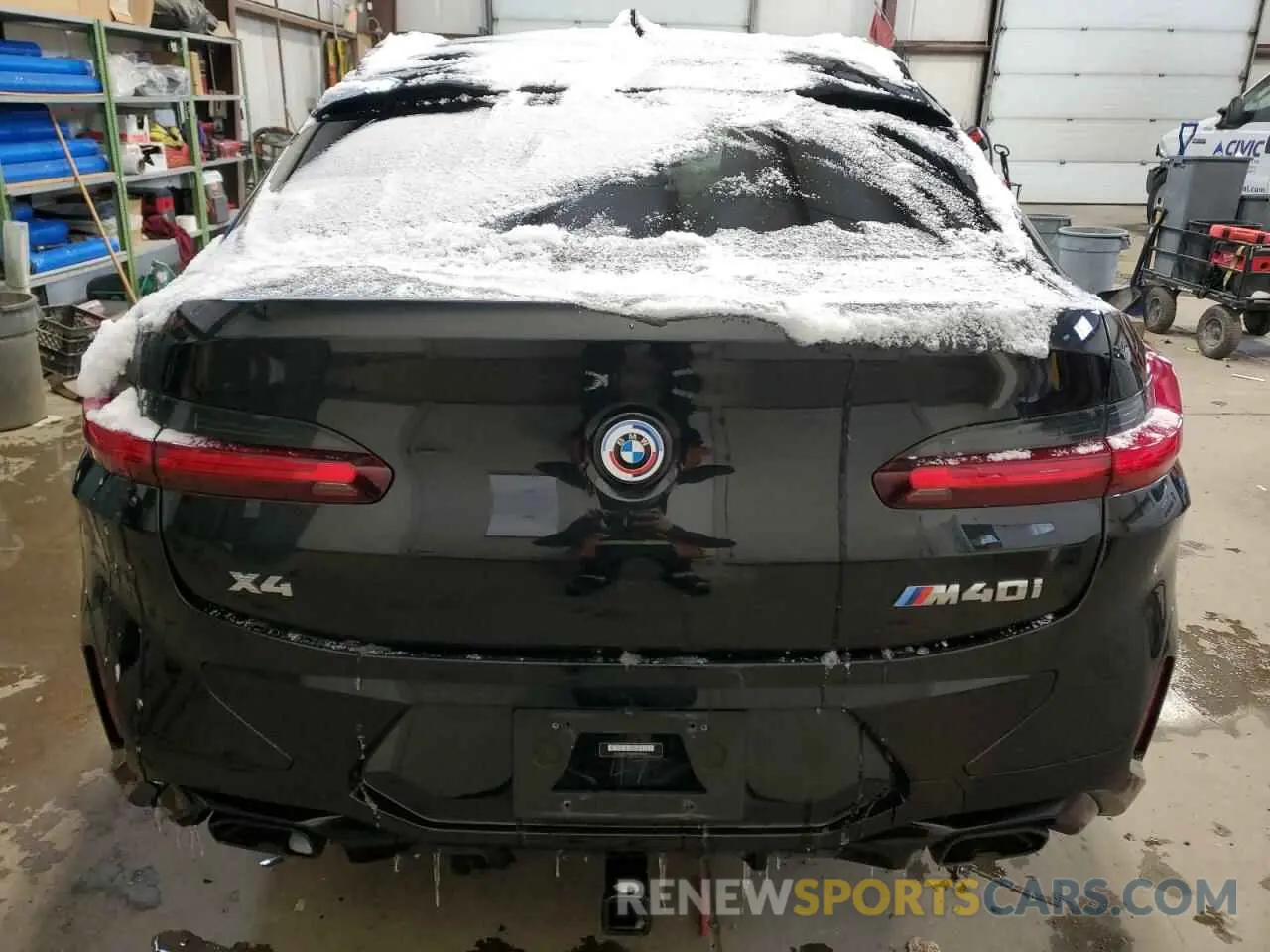 6 Photograph of a damaged car 5UX43DT0XP9P34421 BMW X4 2023
