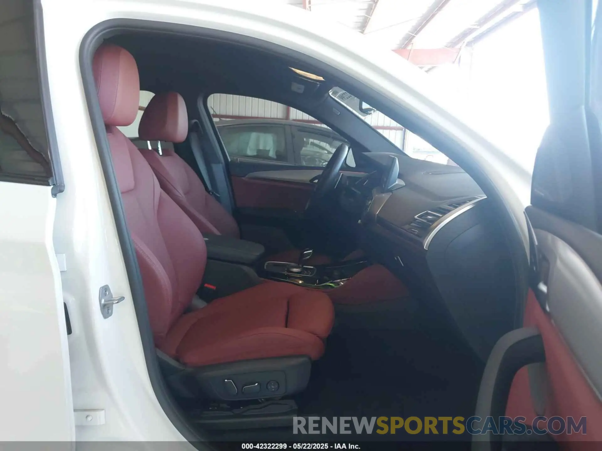5 Photograph of a damaged car 5UX33DT00R9U63349 BMW X4 2024
