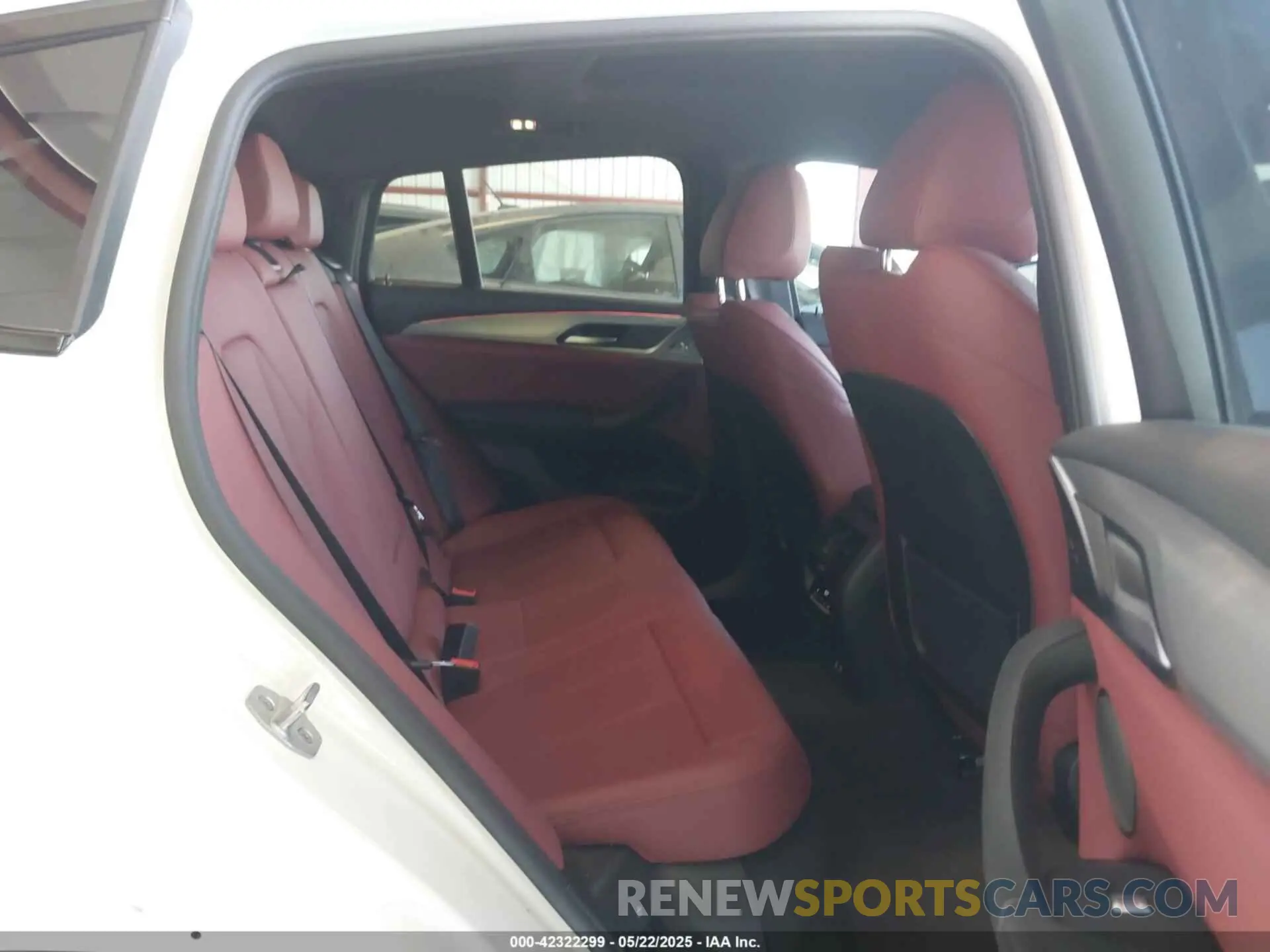 8 Photograph of a damaged car 5UX33DT00R9U63349 BMW X4 2024