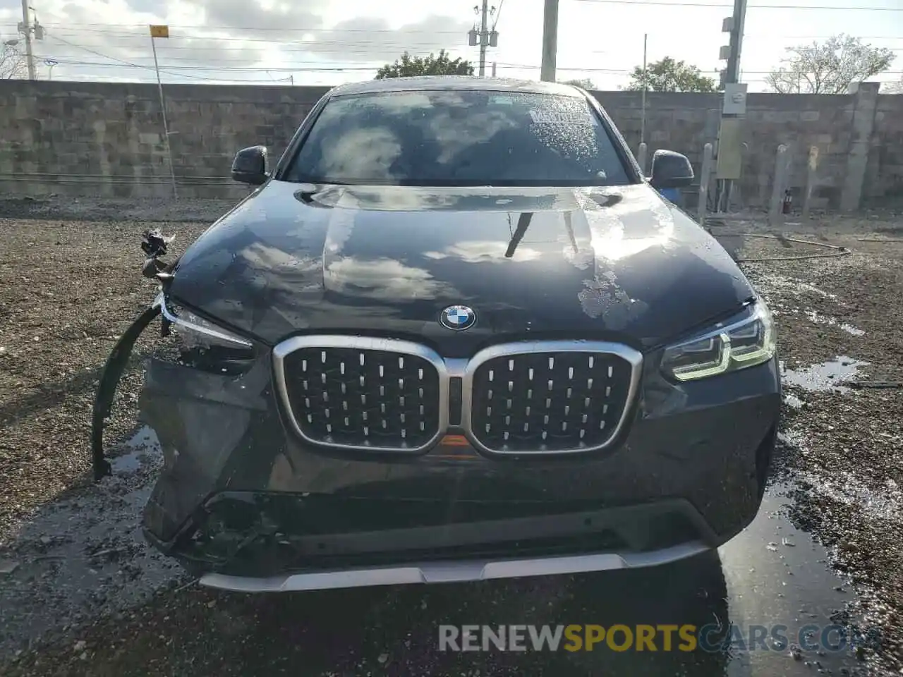 5 Photograph of a damaged car 5UX33DT00R9V06216 BMW X4 2024