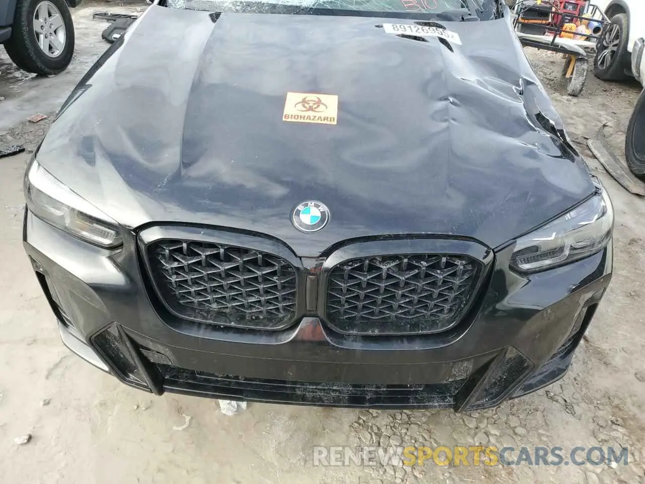 13 Photograph of a damaged car 5UX33DT02R9U91458 BMW X4 2024