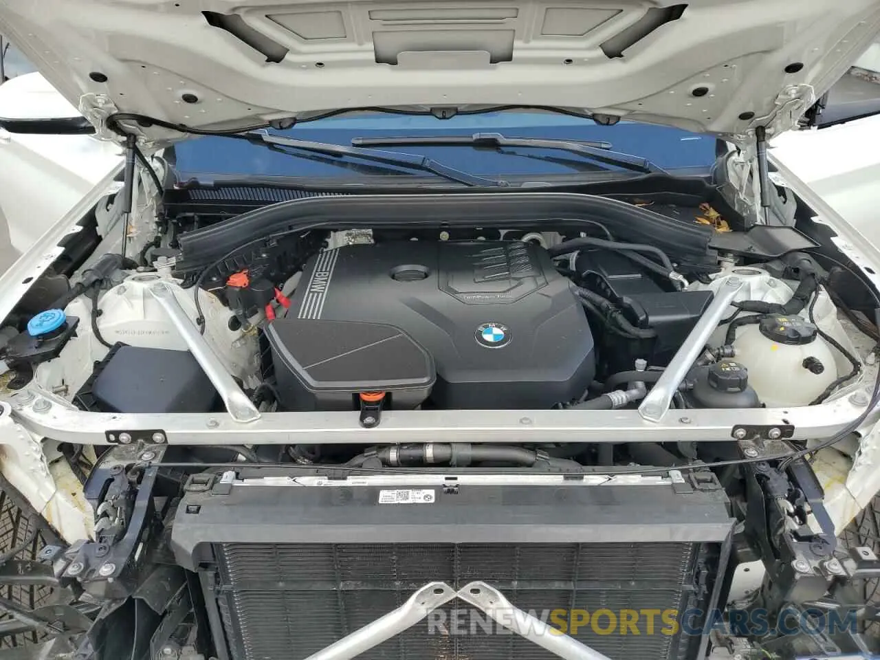 12 Photograph of a damaged car 5UX33DT02R9W81728 BMW X4 2024