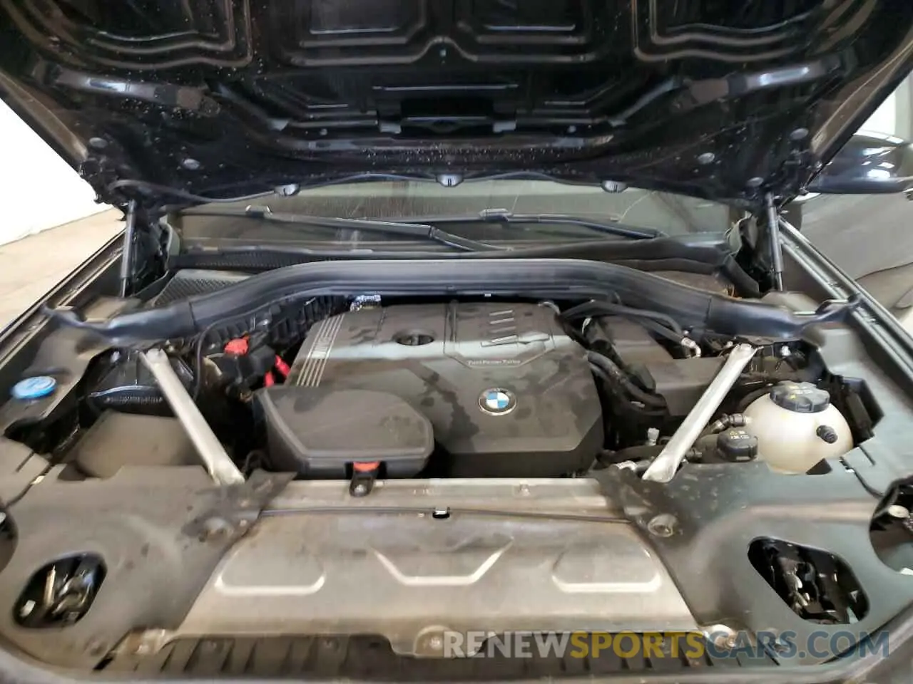 12 Photograph of a damaged car 5UX33DT02R9W97329 BMW X4 2024