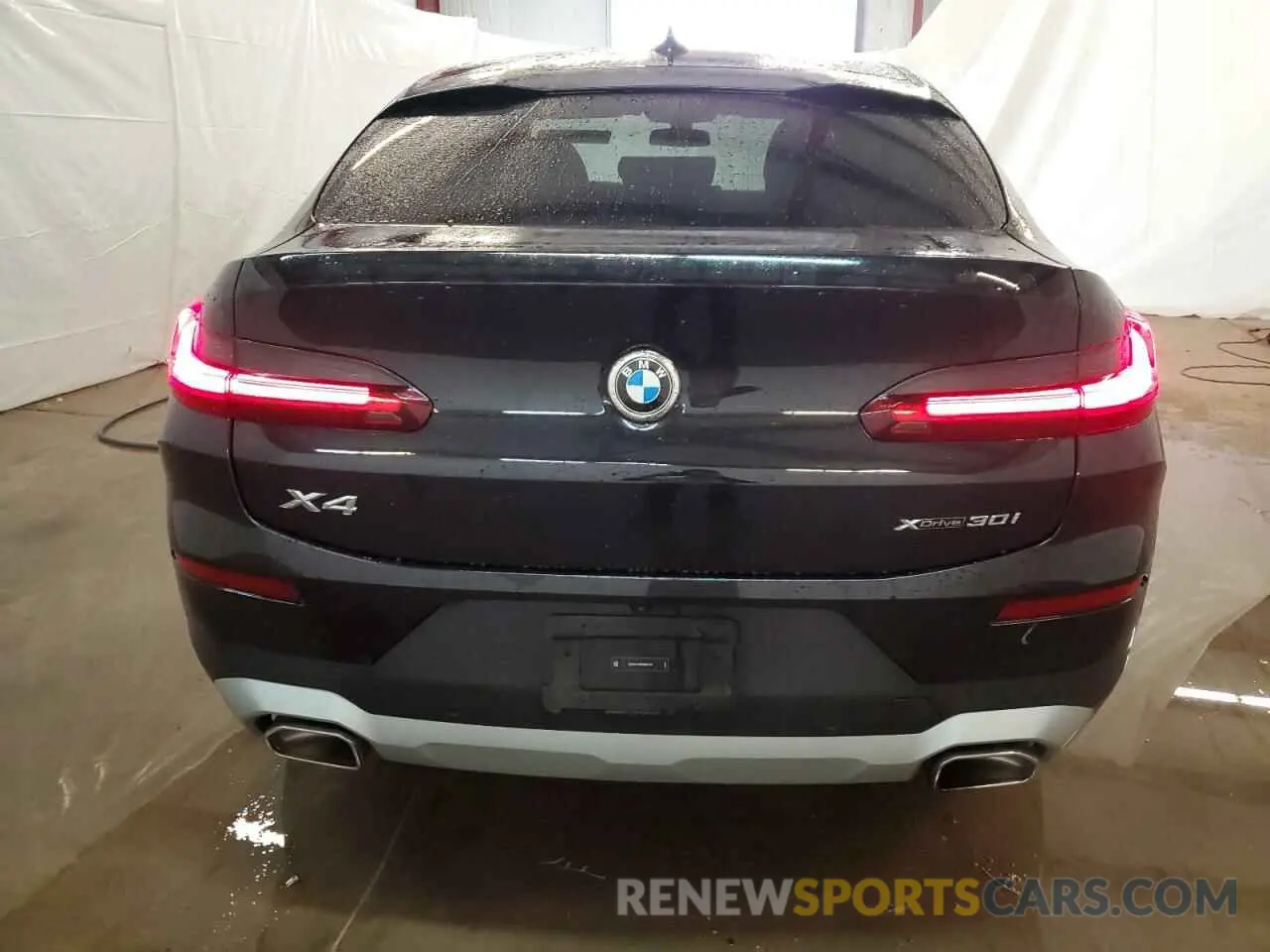 6 Photograph of a damaged car 5UX33DT02R9W97329 BMW X4 2024