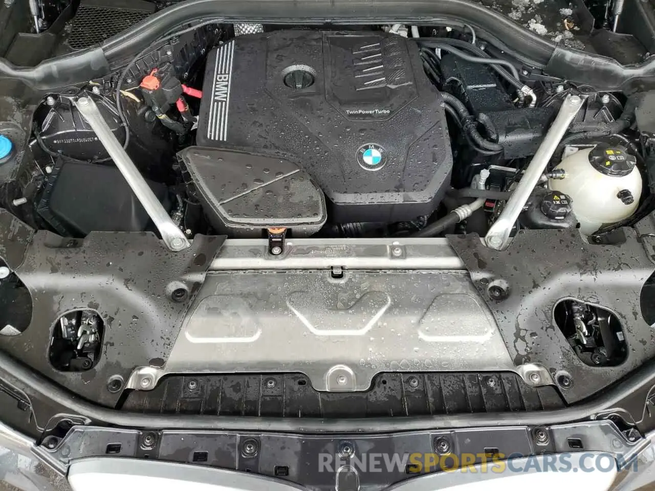 12 Photograph of a damaged car 5UX33DT04R9U84057 BMW X4 2024