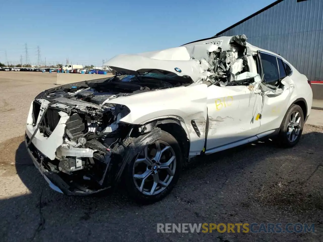 1 Photograph of a damaged car 5UX33DT04R9W98594 BMW X4 2024