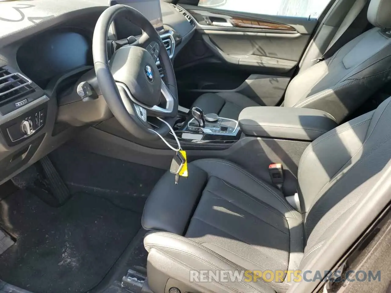 7 Photograph of a damaged car 5UX33DT04R9X18651 BMW X4 2024