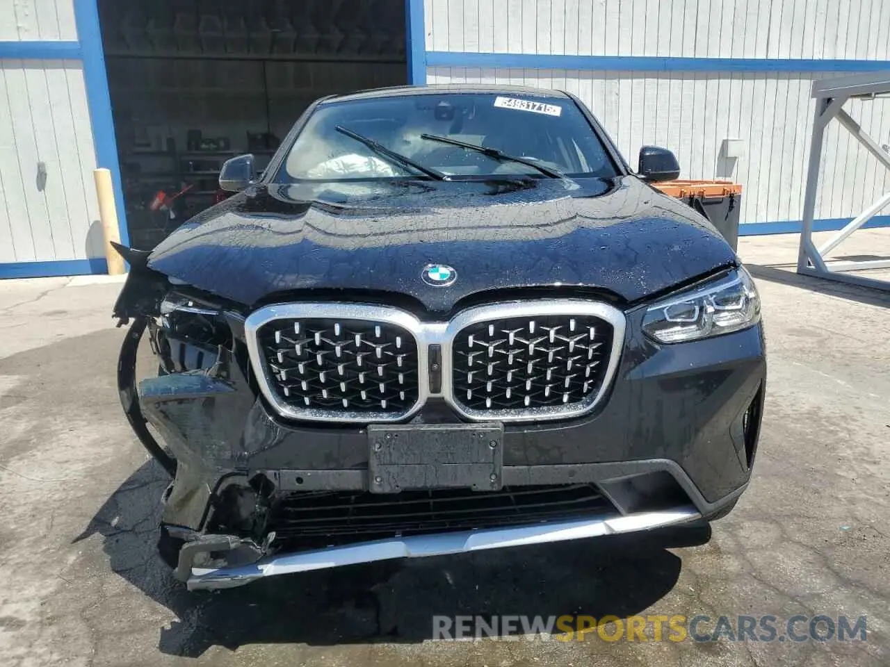 5 Photograph of a damaged car 5UX33DT05R9V80084 BMW X4 2024