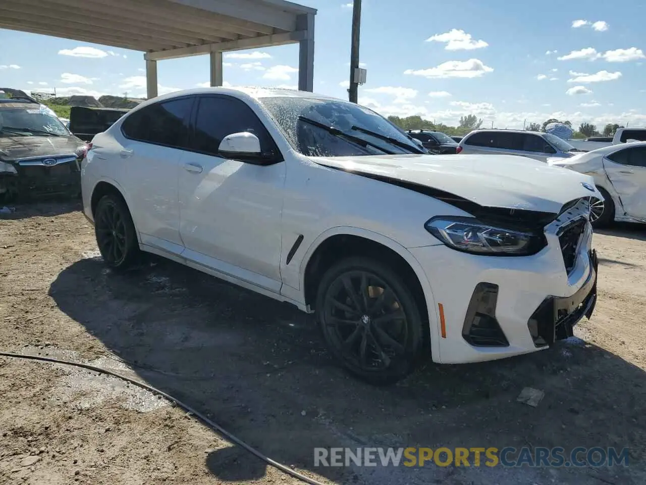4 Photograph of a damaged car 5UX33DT05R9W09499 BMW X4 2024