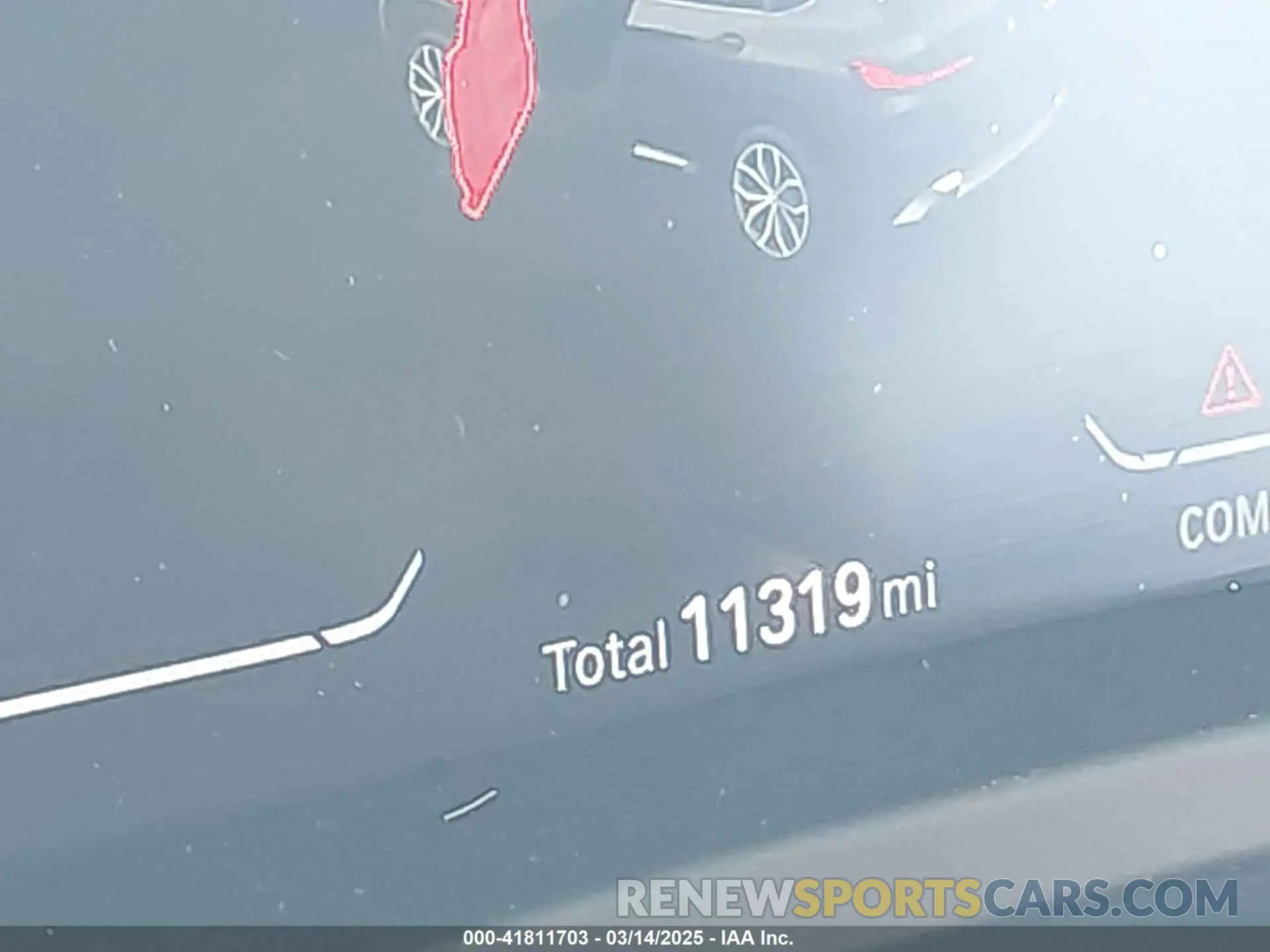 7 Photograph of a damaged car 5UX33DT05R9X55093 BMW X4 2024