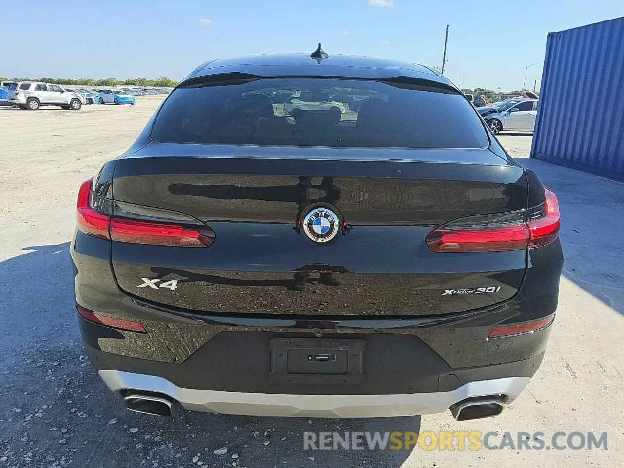 6 Photograph of a damaged car 5UX33DT06R9U88255 BMW X4 2024
