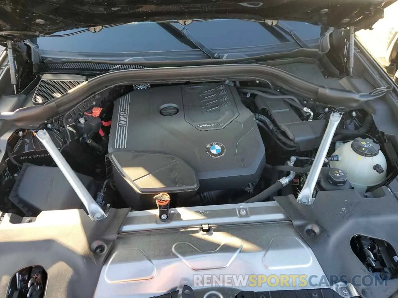 12 Photograph of a damaged car 5UX33DT06R9W18020 BMW X4 2024
