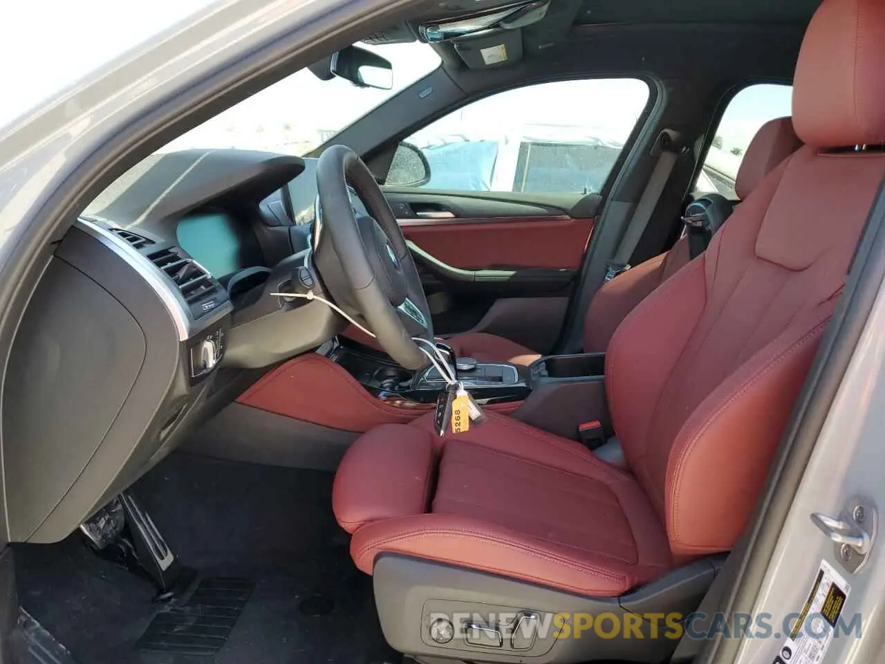 7 Photograph of a damaged car 5UX33DT07R9W86844 BMW X4 2024