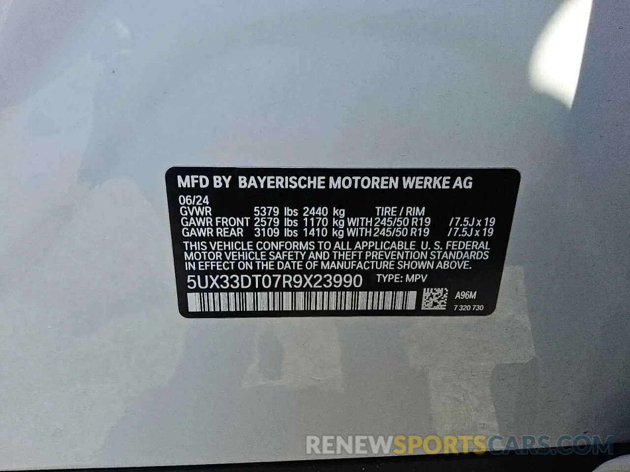 12 Photograph of a damaged car 5UX33DT07R9X23990 BMW X4 2024