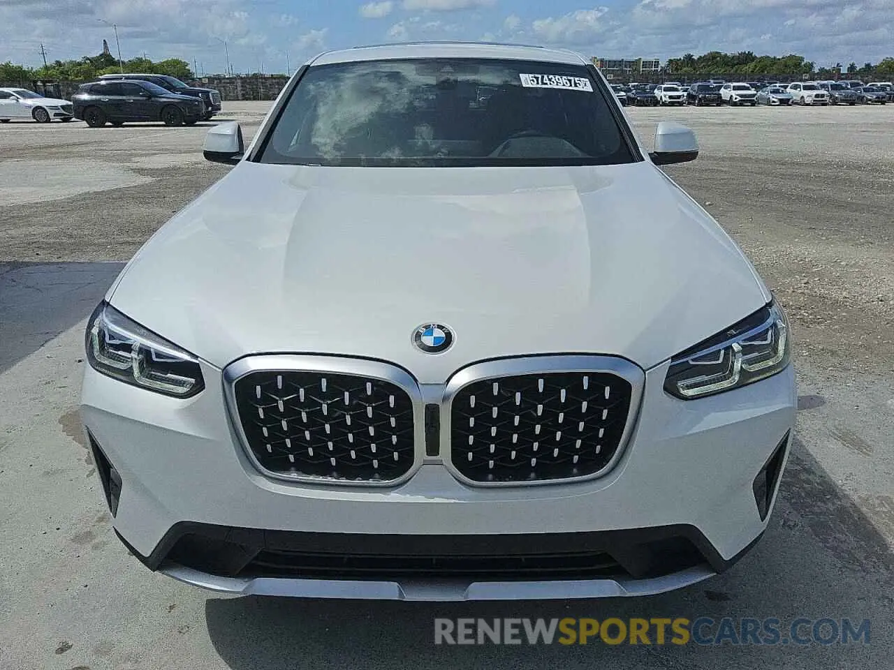 5 Photograph of a damaged car 5UX33DT07R9X23990 BMW X4 2024