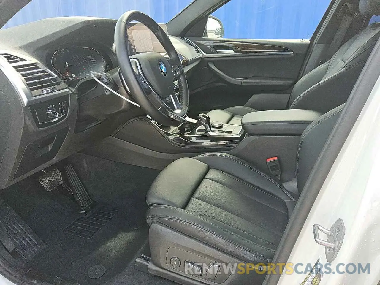 7 Photograph of a damaged car 5UX33DT07R9X23990 BMW X4 2024