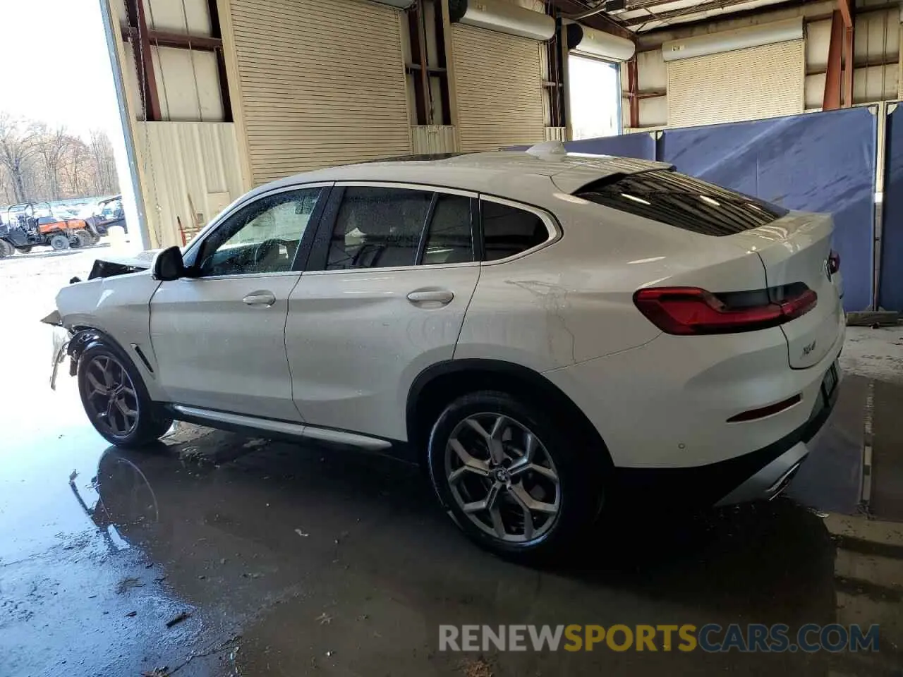 2 Photograph of a damaged car 5UX33DT07R9X38845 BMW X4 2024