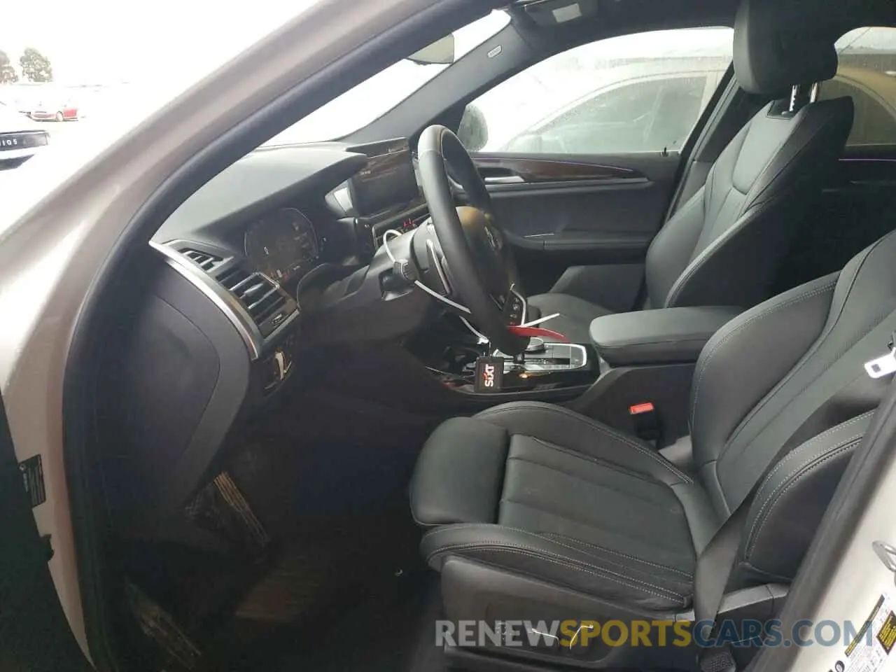 7 Photograph of a damaged car 5UX33DT08R9W80857 BMW X4 2024