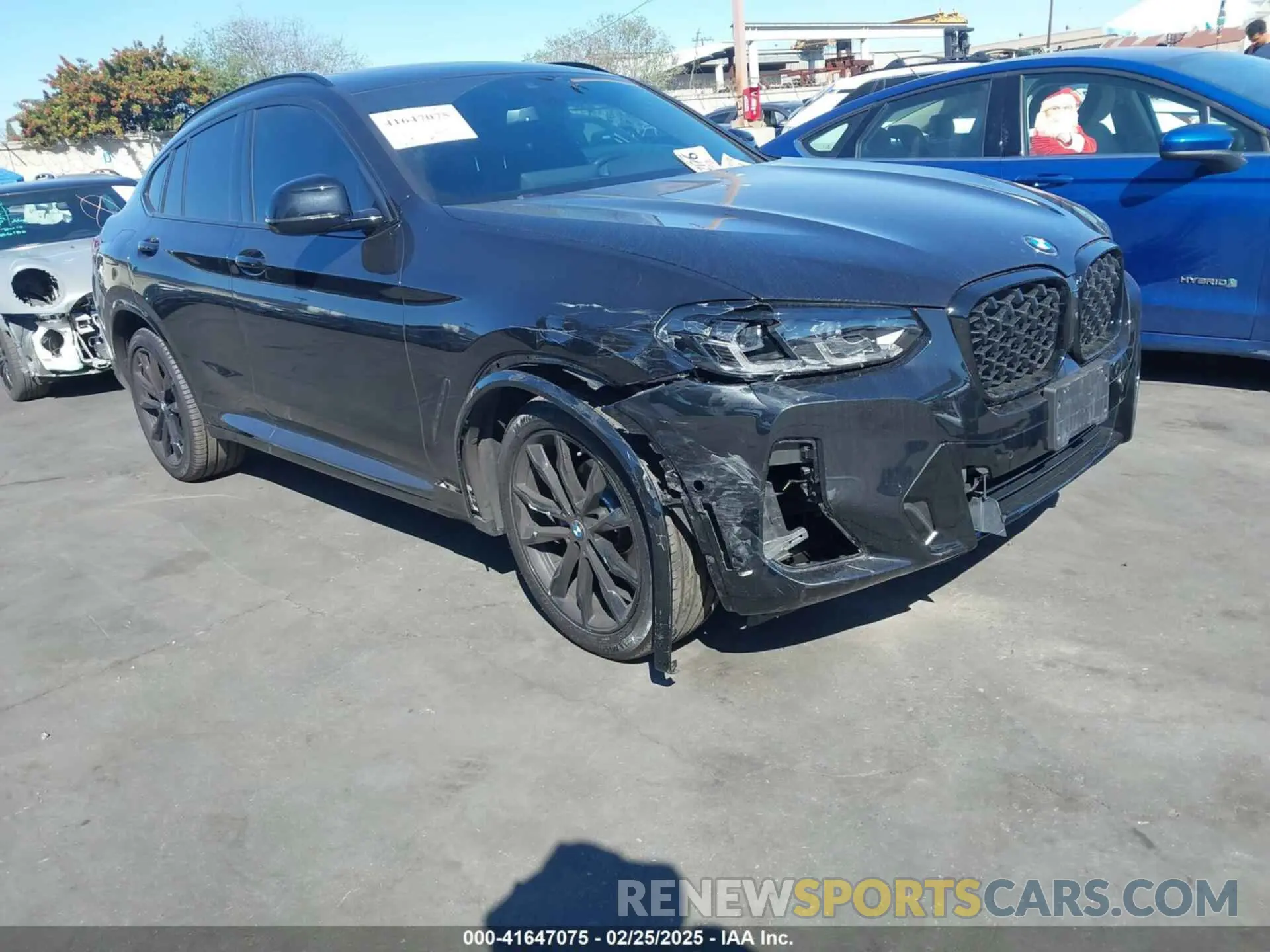 1 Photograph of a damaged car 5UX33DT09R9U14988 BMW X4 2024