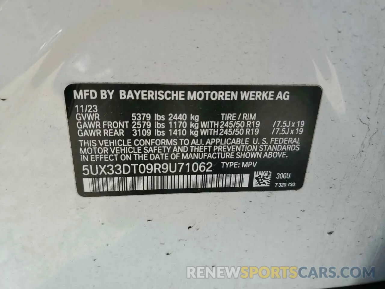 13 Photograph of a damaged car 5UX33DT09R9U71062 BMW X4 2024