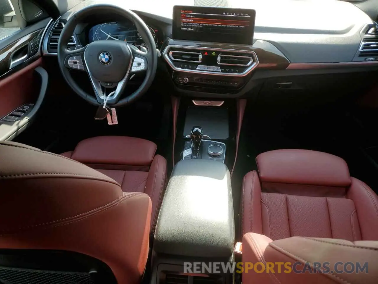 8 Photograph of a damaged car 5UX33DT09R9U71062 BMW X4 2024