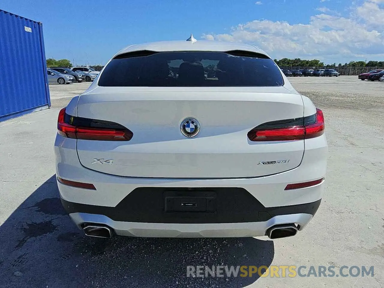 6 Photograph of a damaged car 5UX33DT09R9W70709 BMW X4 2024