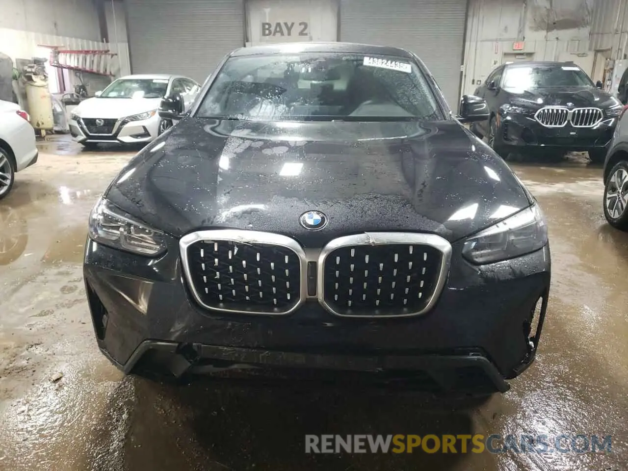 5 Photograph of a damaged car 5UX33DT09R9W80981 BMW X4 2024