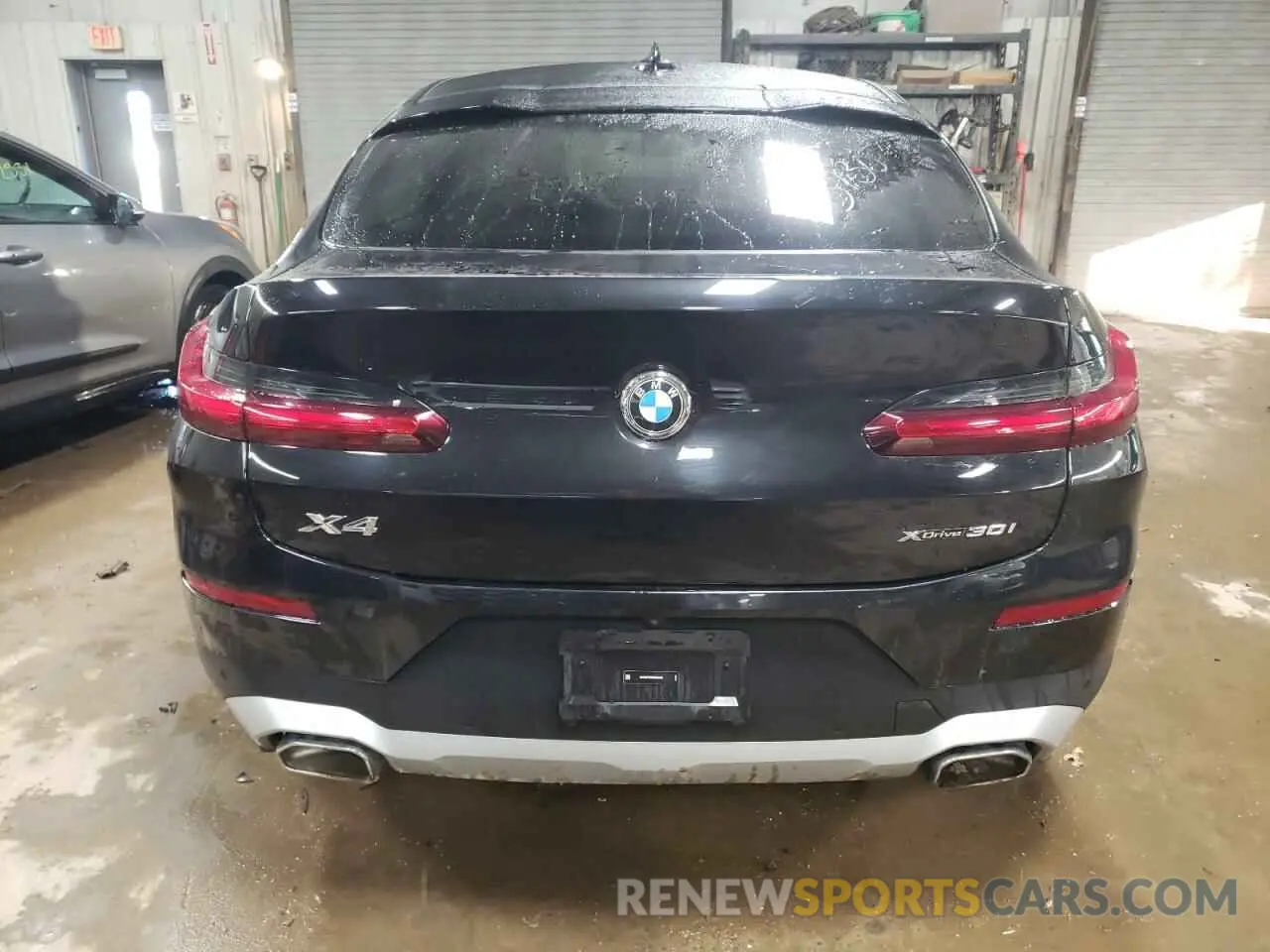 6 Photograph of a damaged car 5UX33DT09R9W80981 BMW X4 2024