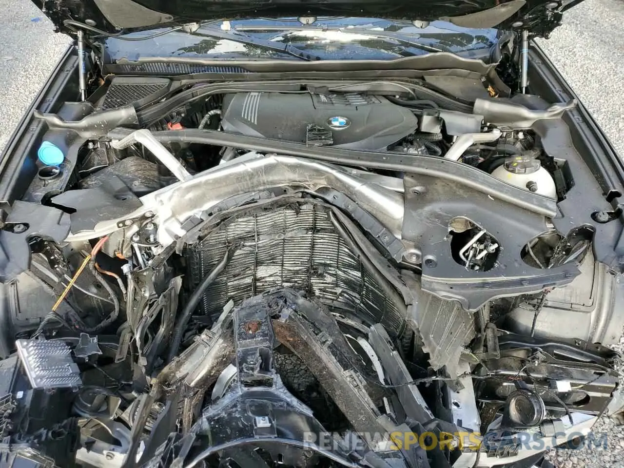 13 Photograph of a damaged car 5UX43DT00R9V20010 BMW X4 2024