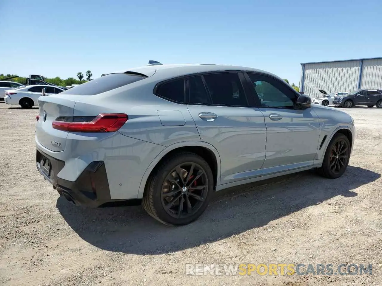 3 Photograph of a damaged car 5UX43DT00R9X03584 BMW X4 2024