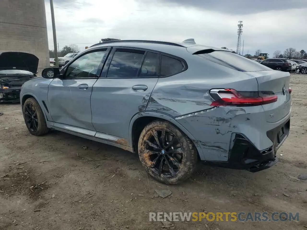 2 Photograph of a damaged car 5UX43DT05R9U81172 BMW X4 2024