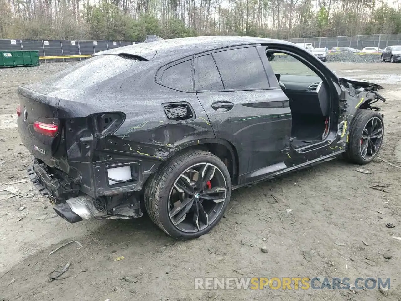 3 Photograph of a damaged car 5UX43DT0XR9V14957 BMW X4 2024