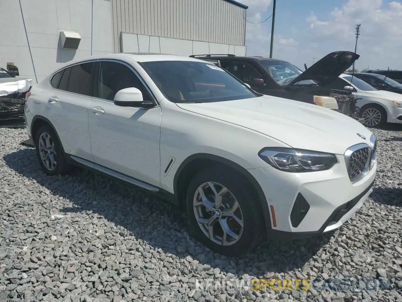 4 Photograph of a damaged car 5UX33DT03S9X64266 BMW X4 2025