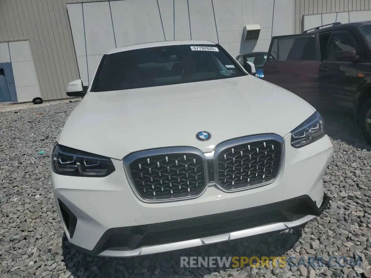 5 Photograph of a damaged car 5UX33DT03S9X64266 BMW X4 2025