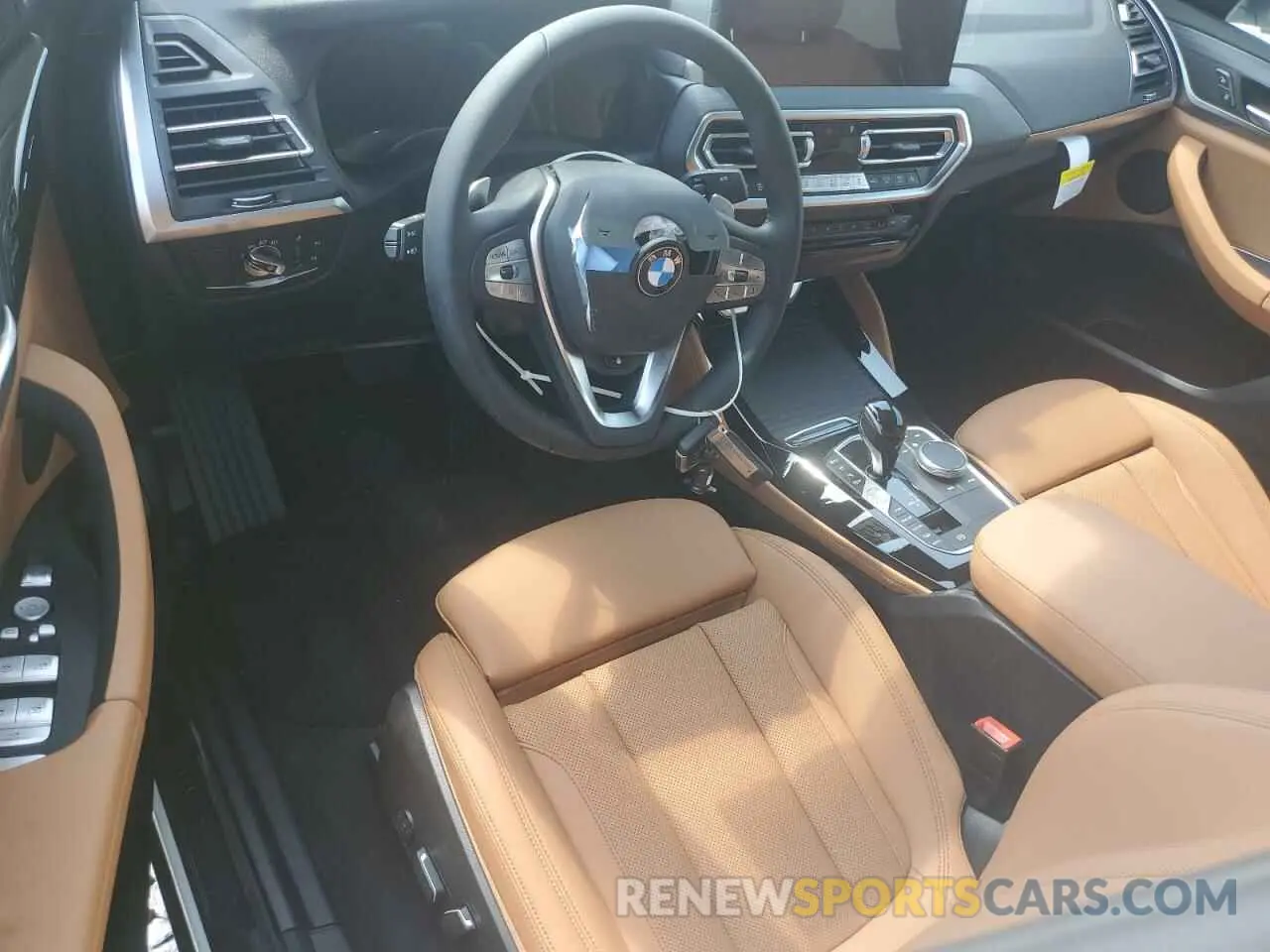8 Photograph of a damaged car 5UX33DT03S9X64266 BMW X4 2025